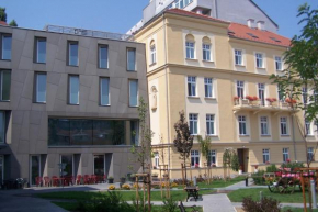 Отель Centrum Salvator  Братислава